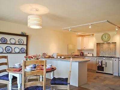 Warren View * Levisham